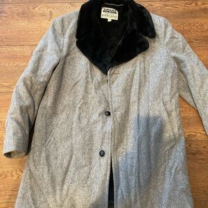 Vintage Amana Wool Coat sz 46 with Amana wool scarf
